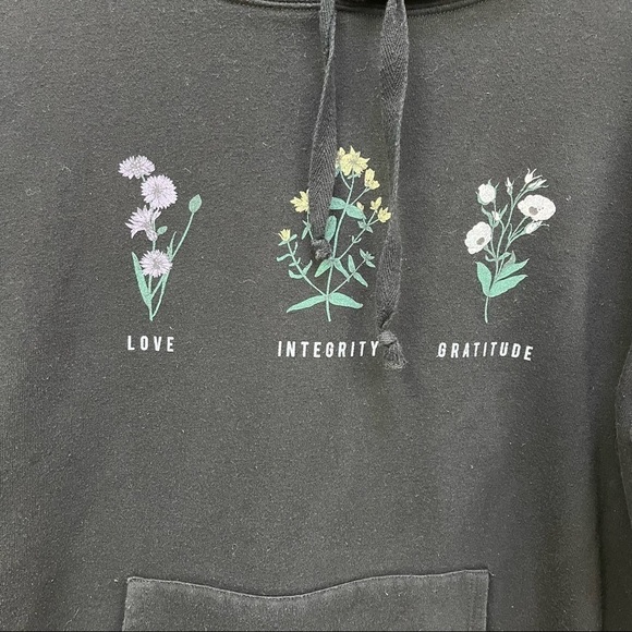 Social Scene ‘Love Integrity Gratitude’ Hoodie - Picture 4 of 5